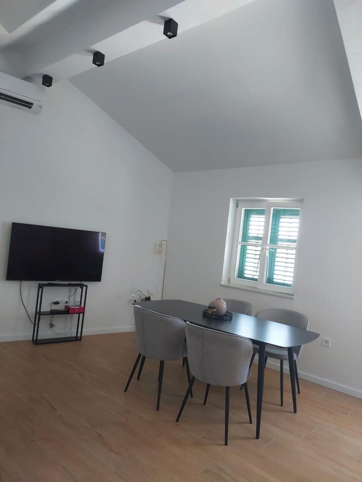 Apartamento Sustina Tribalj Exterior foto